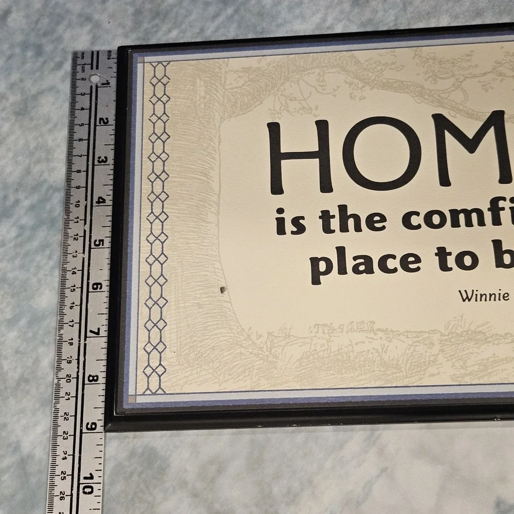 Hallmark Disney Winnie the Pooh Sign 